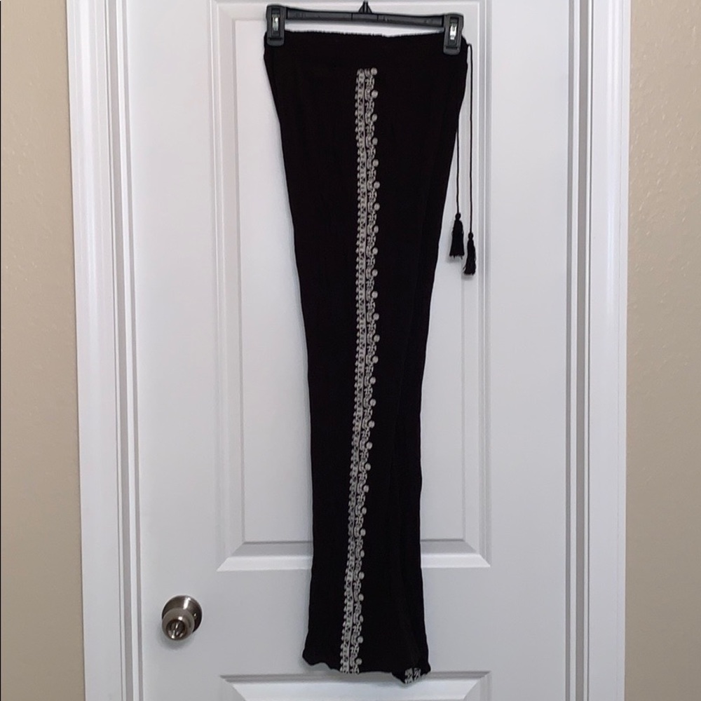 Free Mudd Embroidered Pants